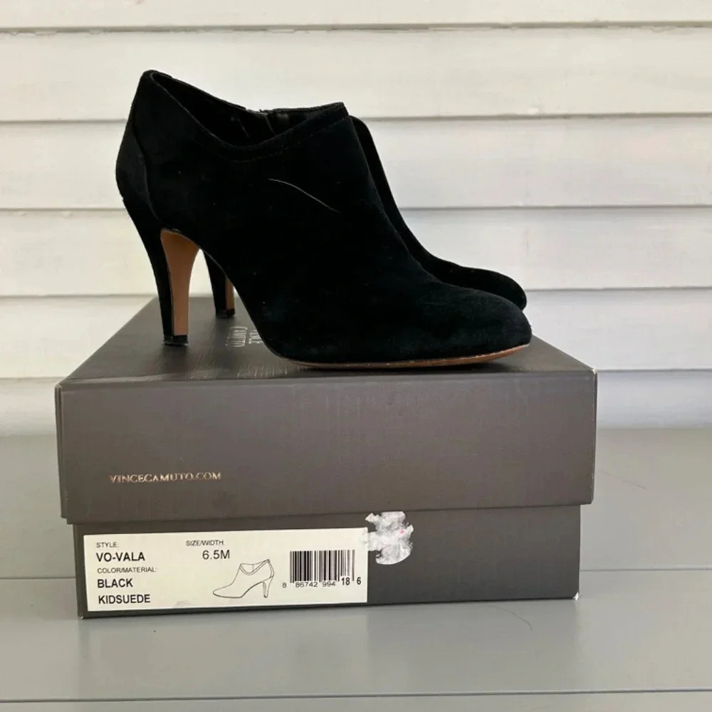 Vince Camuto Vo-Vola Heeled Booties Sz 6.5‎